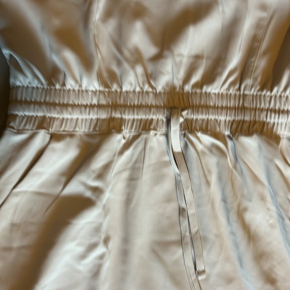 Dress - 32 degree cool - Picture 3 of 4